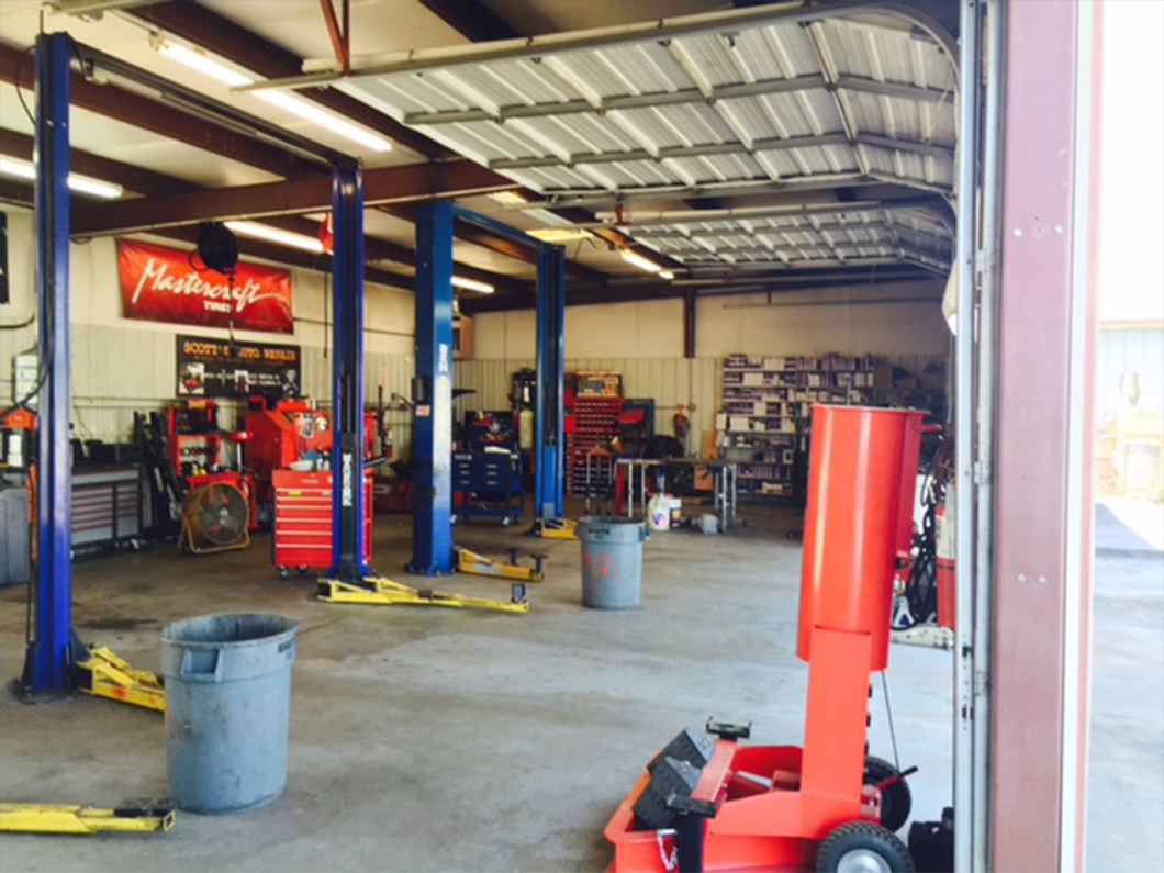 Auto Repair Shop, Oil Changes, Transmission, Brakes, Batteries West