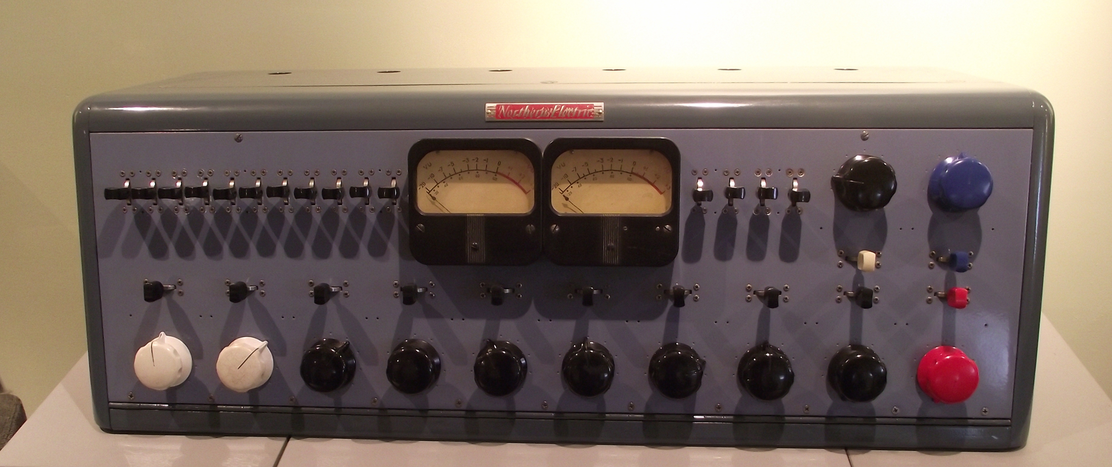 NORTHERN ELECTRIC R5430 CONSOLE Scoutco