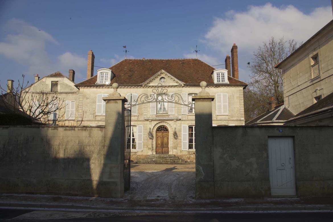 Maison bourgeoise 19ème siècle en Ile de France , lieu de tournage