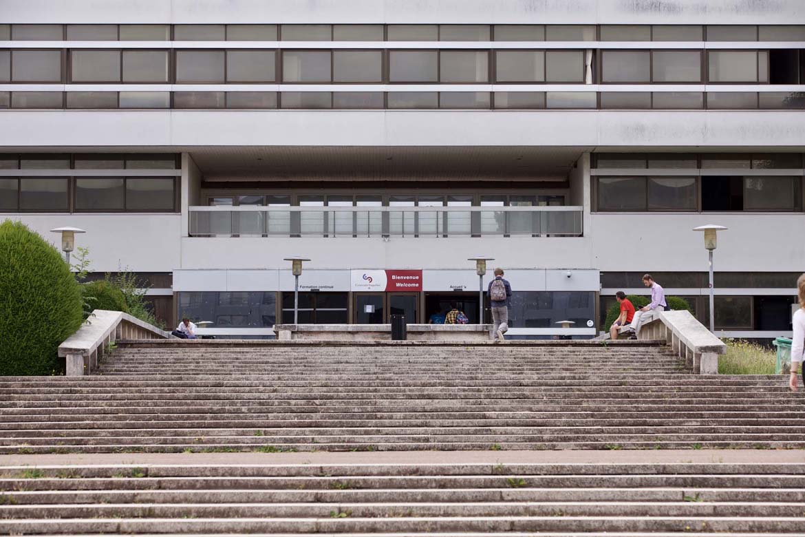 Etablissement universitaire en Ile de France , lieu de tournage