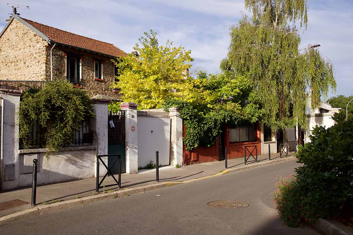 Pavillon de banlieue proche Paris , lieu de tournage Scouting location