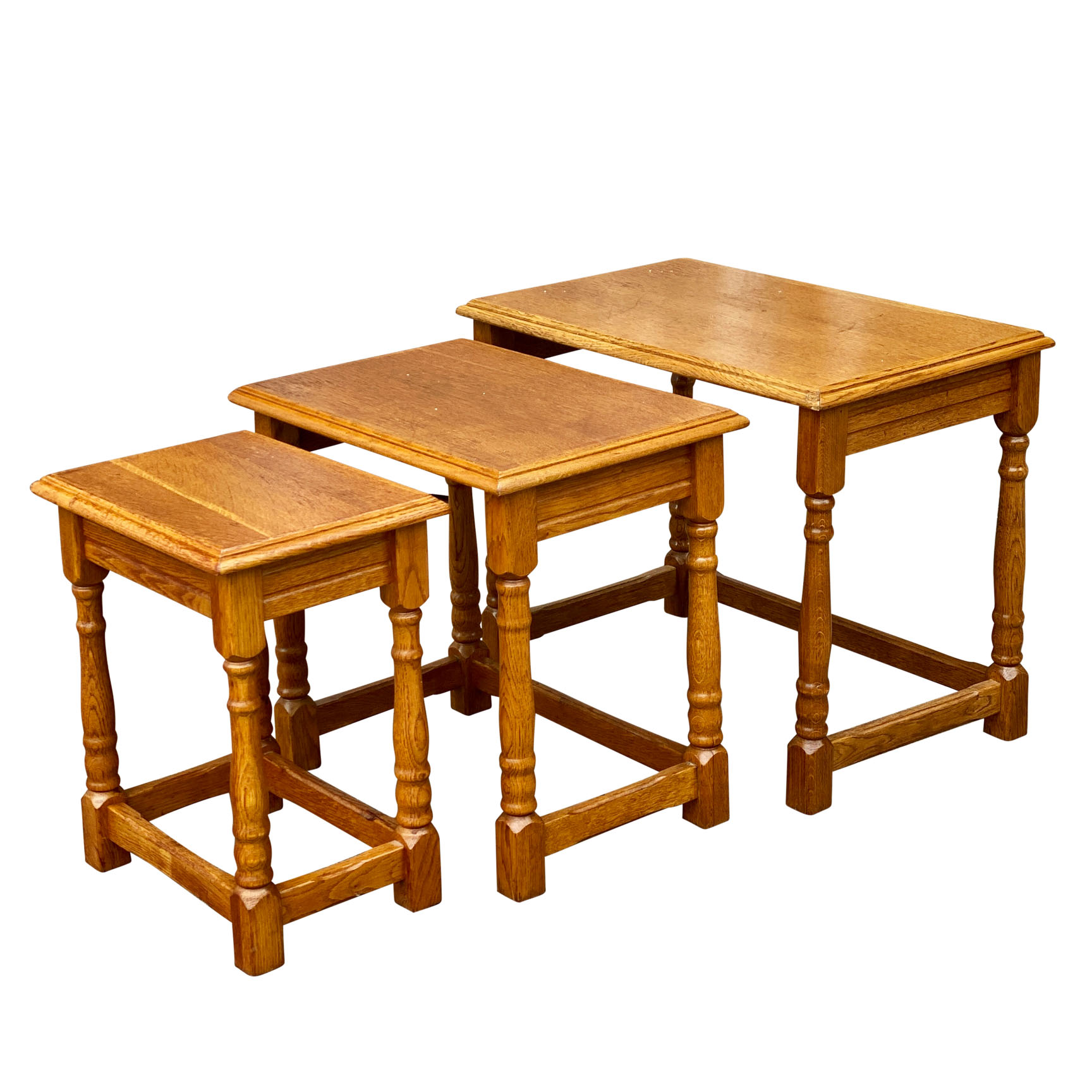 Antique Farmhouse Country Oak Traditional Nesting Tables Set of 3