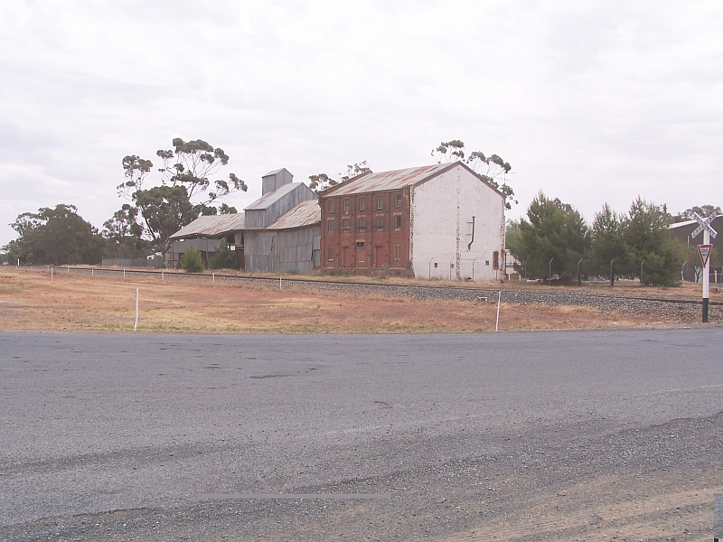 Flour Mills Screen Central