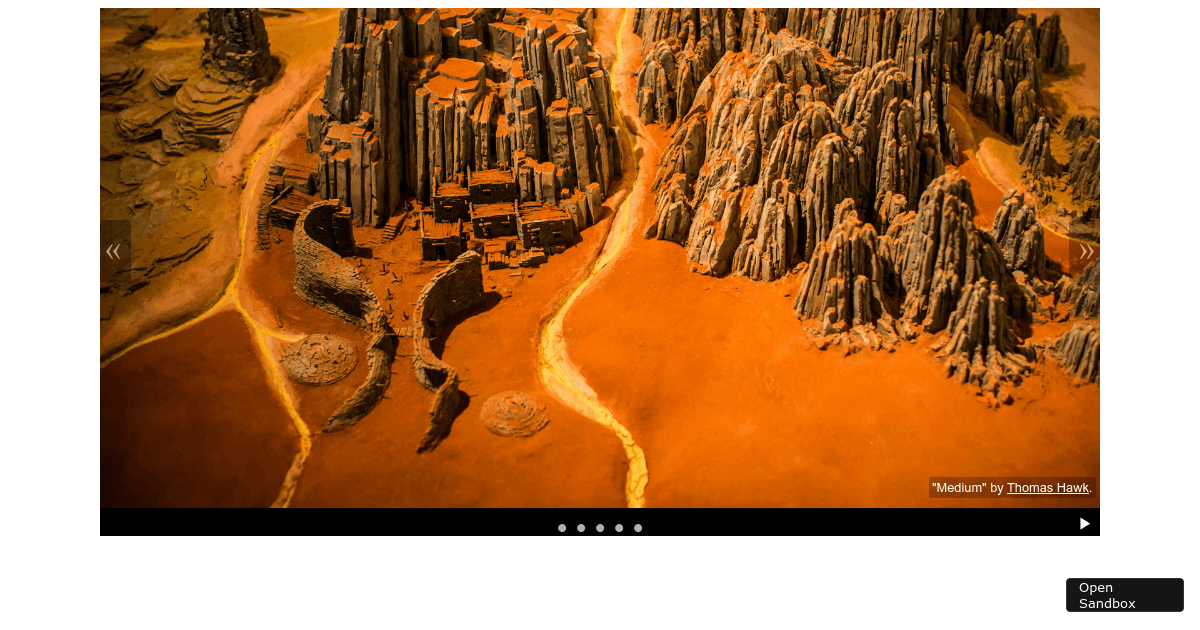 girls.js gallery template Codesandbox
