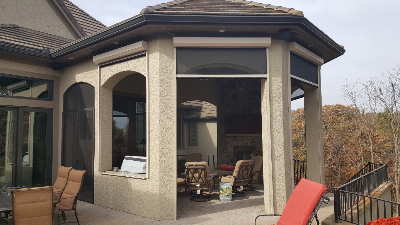 Phantom Executive Motorized Retractable Screen Loch Lloyd, MO