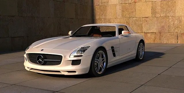 What Are The Pros And Cons Of A Mercedes-Benz?