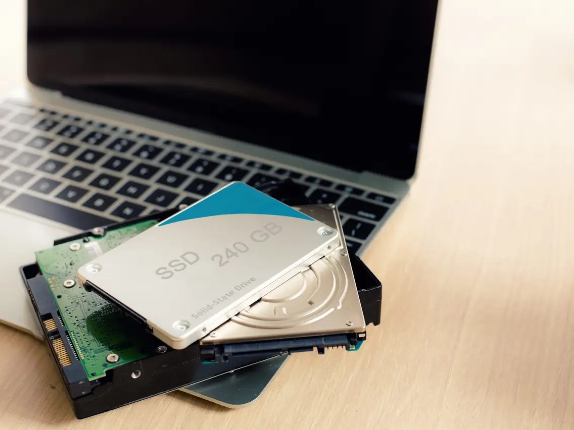 Disque dur SATA vs SSD Comparaison ultime 2024