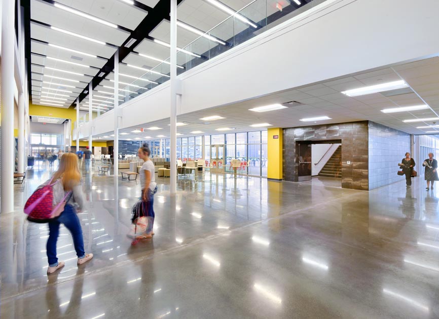 Neosho Junior High by Sapp Design, Library Architect