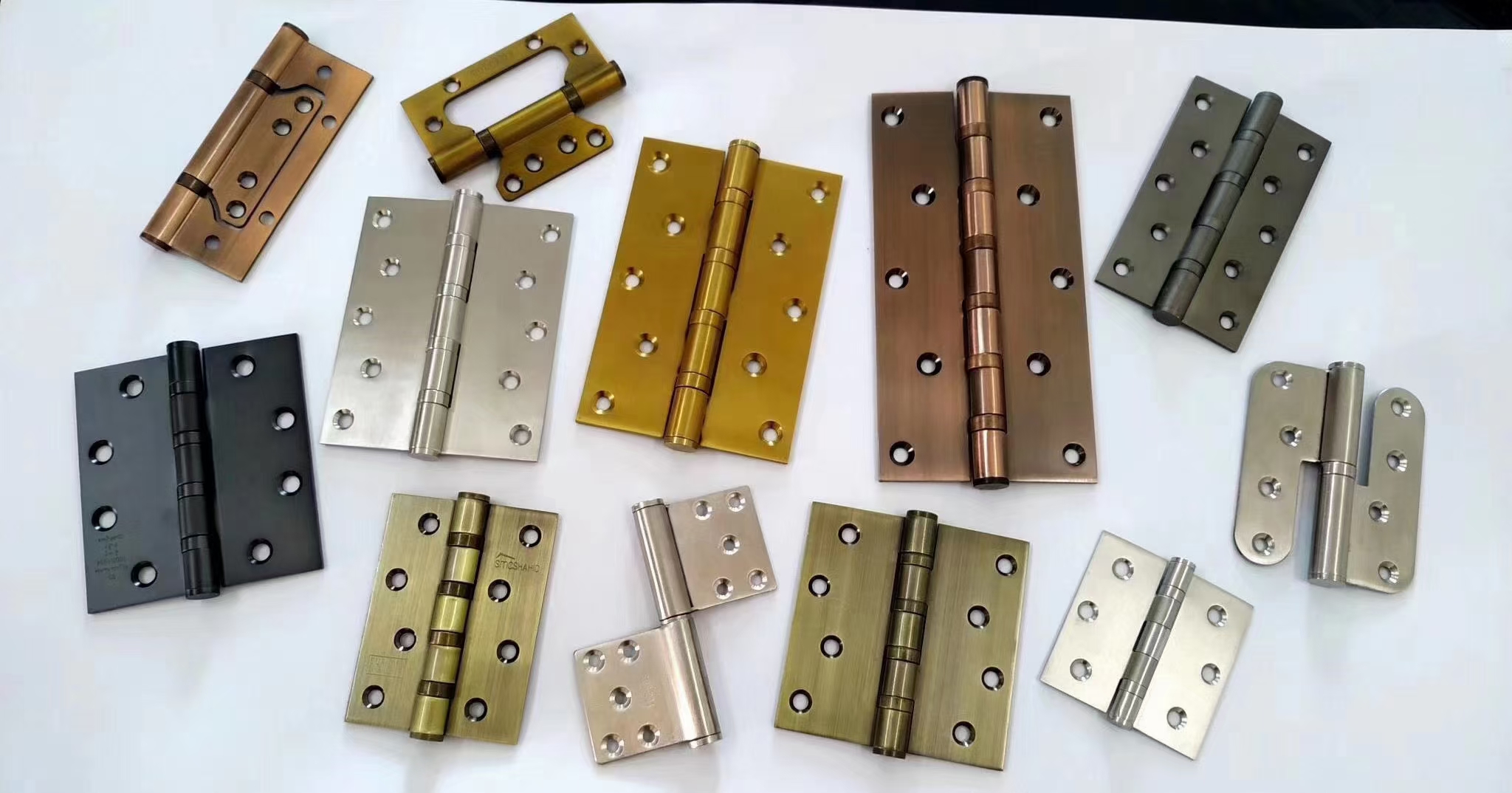 What is the standard of hinge? SDH hardware China professional door