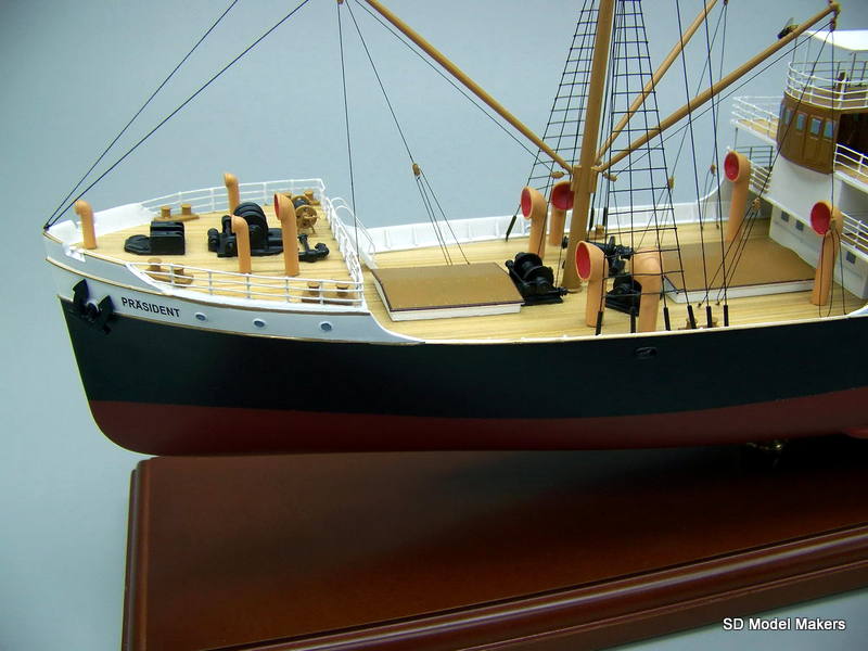 SD Model Makers > Commercial Vessel Models > Steam Cargo Ship 24 Inch Model