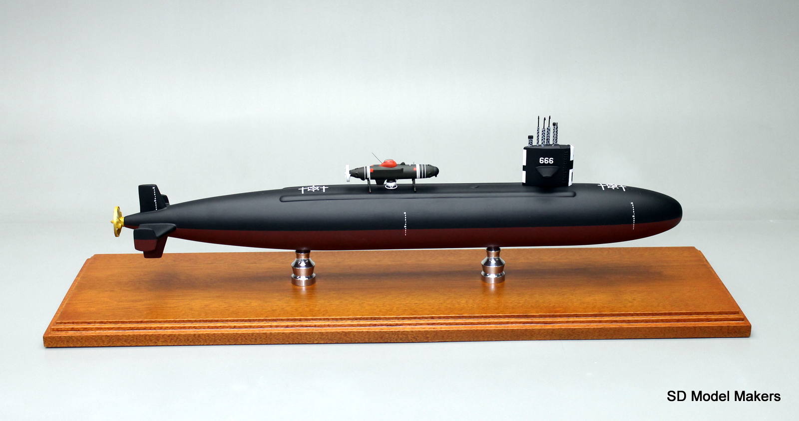 Model Ship Custom USS Sturgeon 637 Class Submarine Cutaway Museum