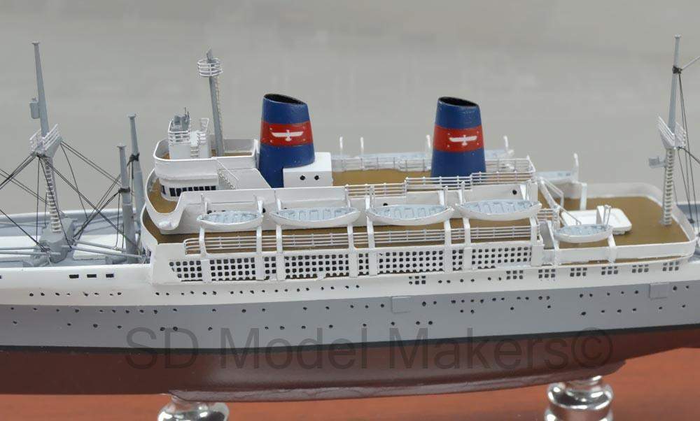 SD Model Makers > Ocean Liner & Cruise Ship Models > SS President
