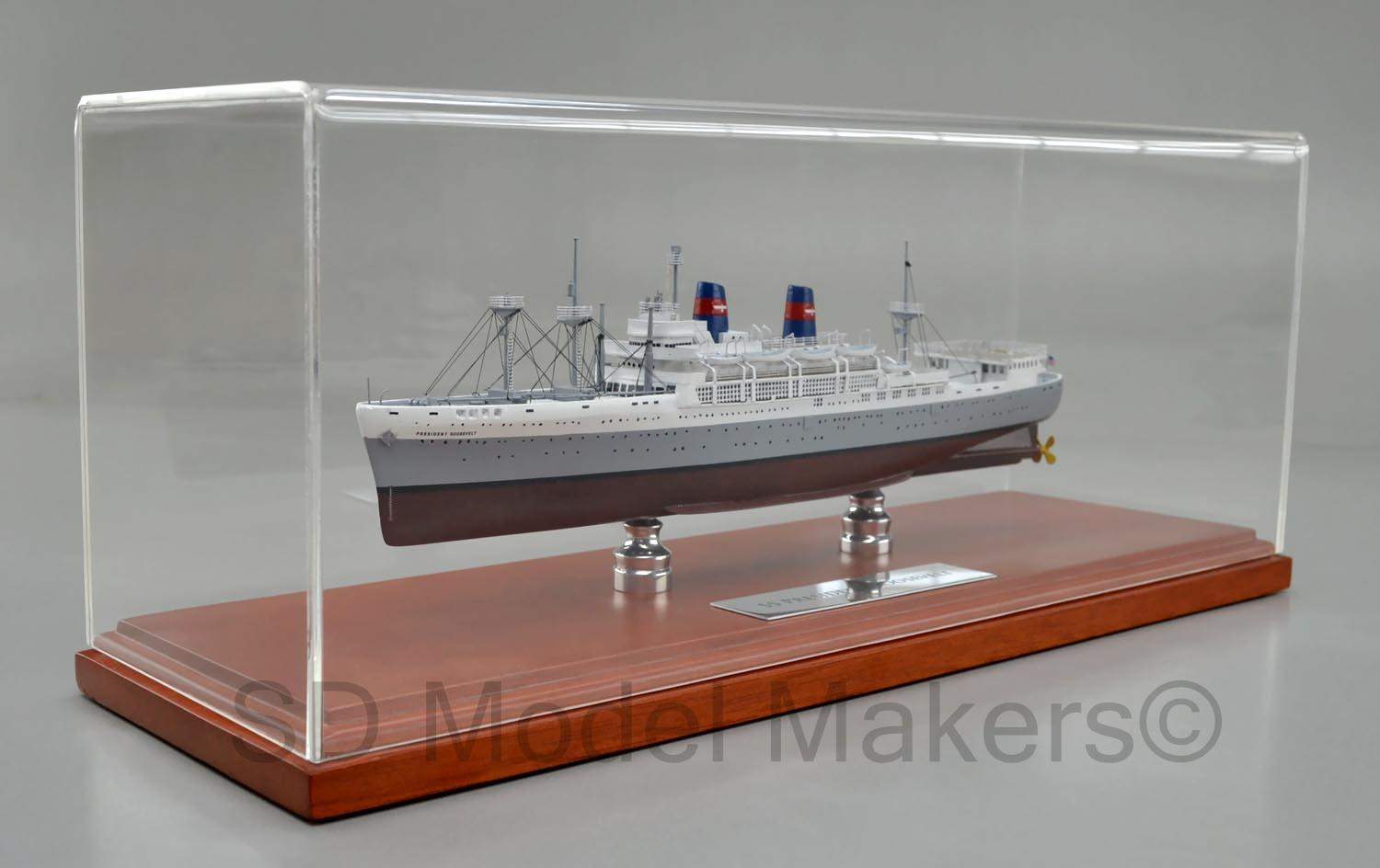 SD Model Makers > Ocean Liner & Cruise Ship Models > SS President