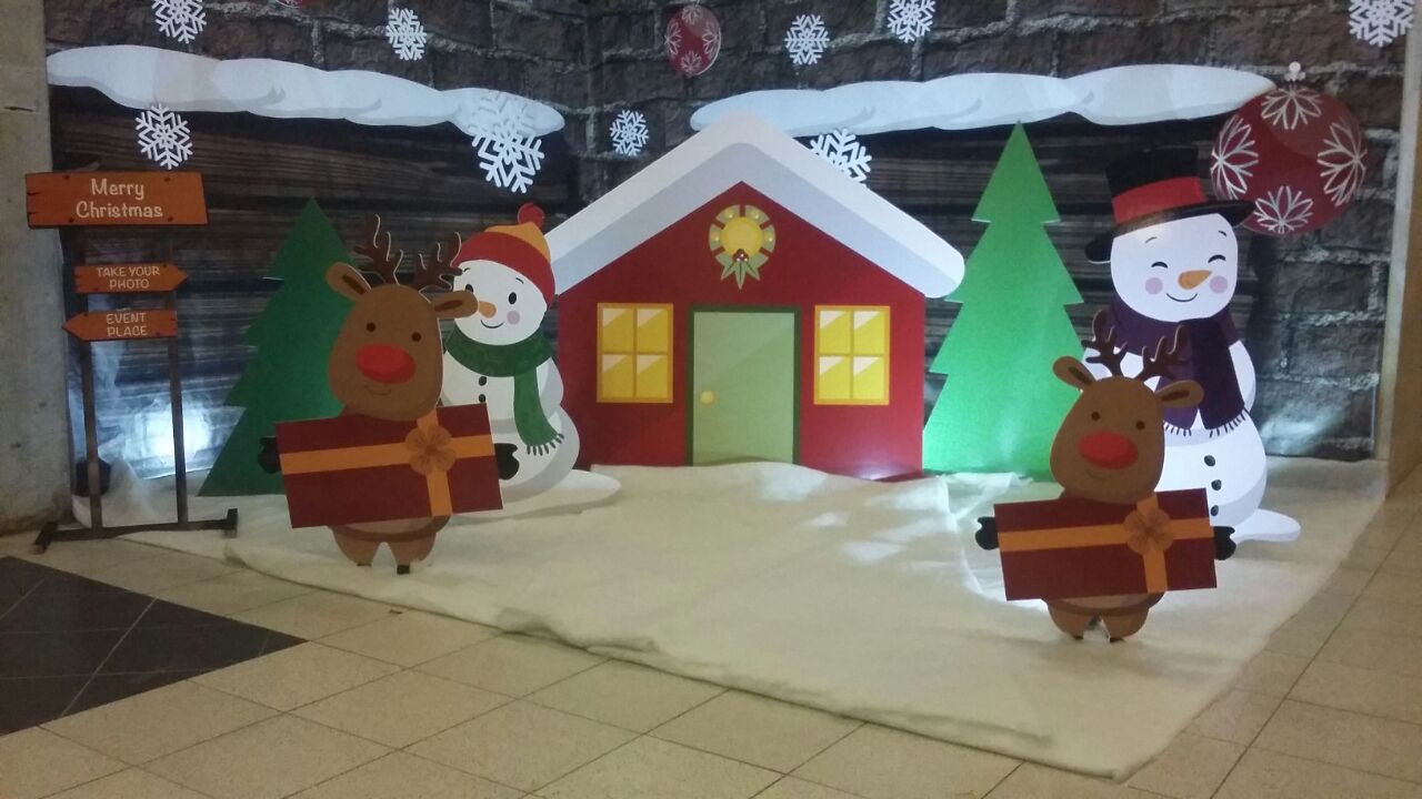 House made of foam board Sleiman Digital Printng