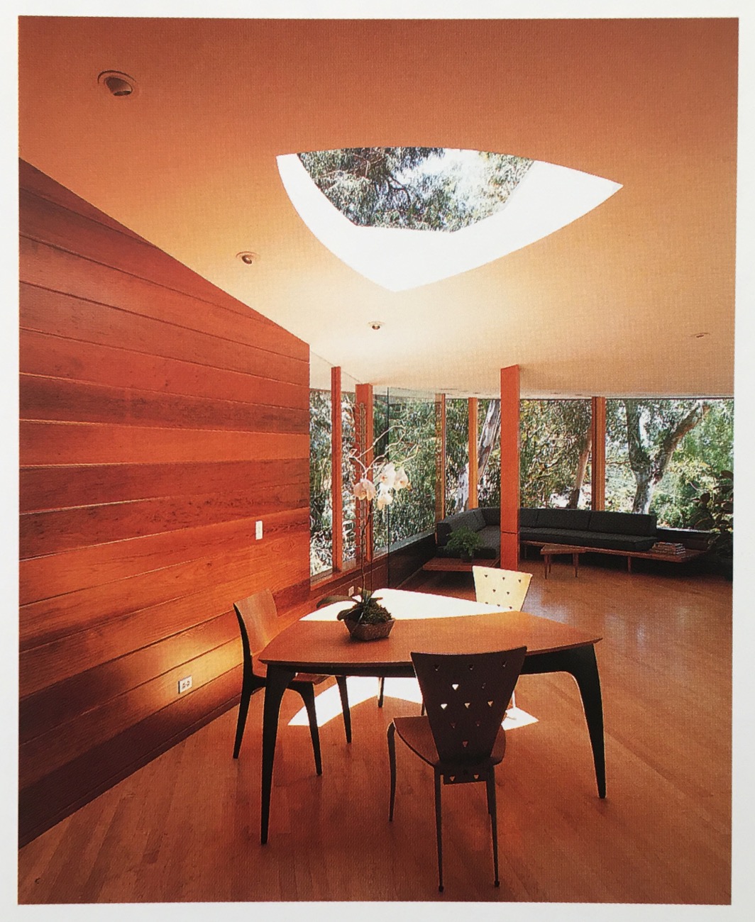 Video John Lautner's Tyler House Los Angeles, CA Wright Chat