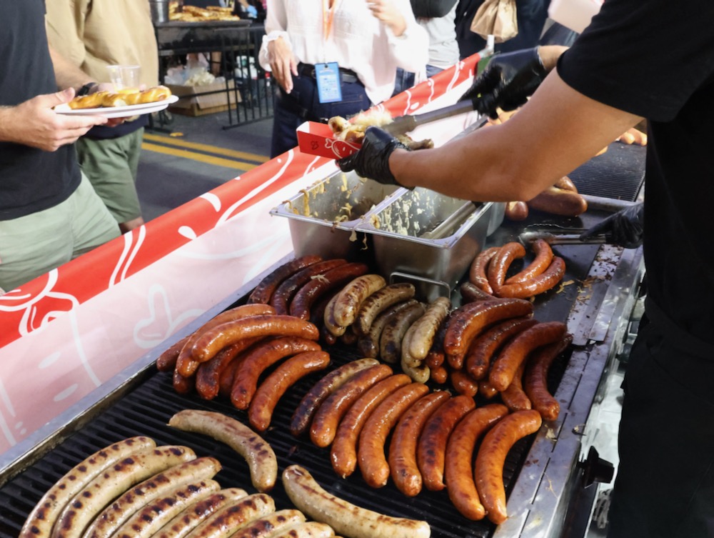 La Mesa Oktoberfest 2025 La Mesa Oktoberfest Returns With Big Crowds, Bavarian Vibes San Diego