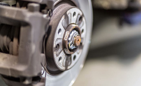 Squeaking car brakes - what causes it and how to fix it? - SDT Brakes