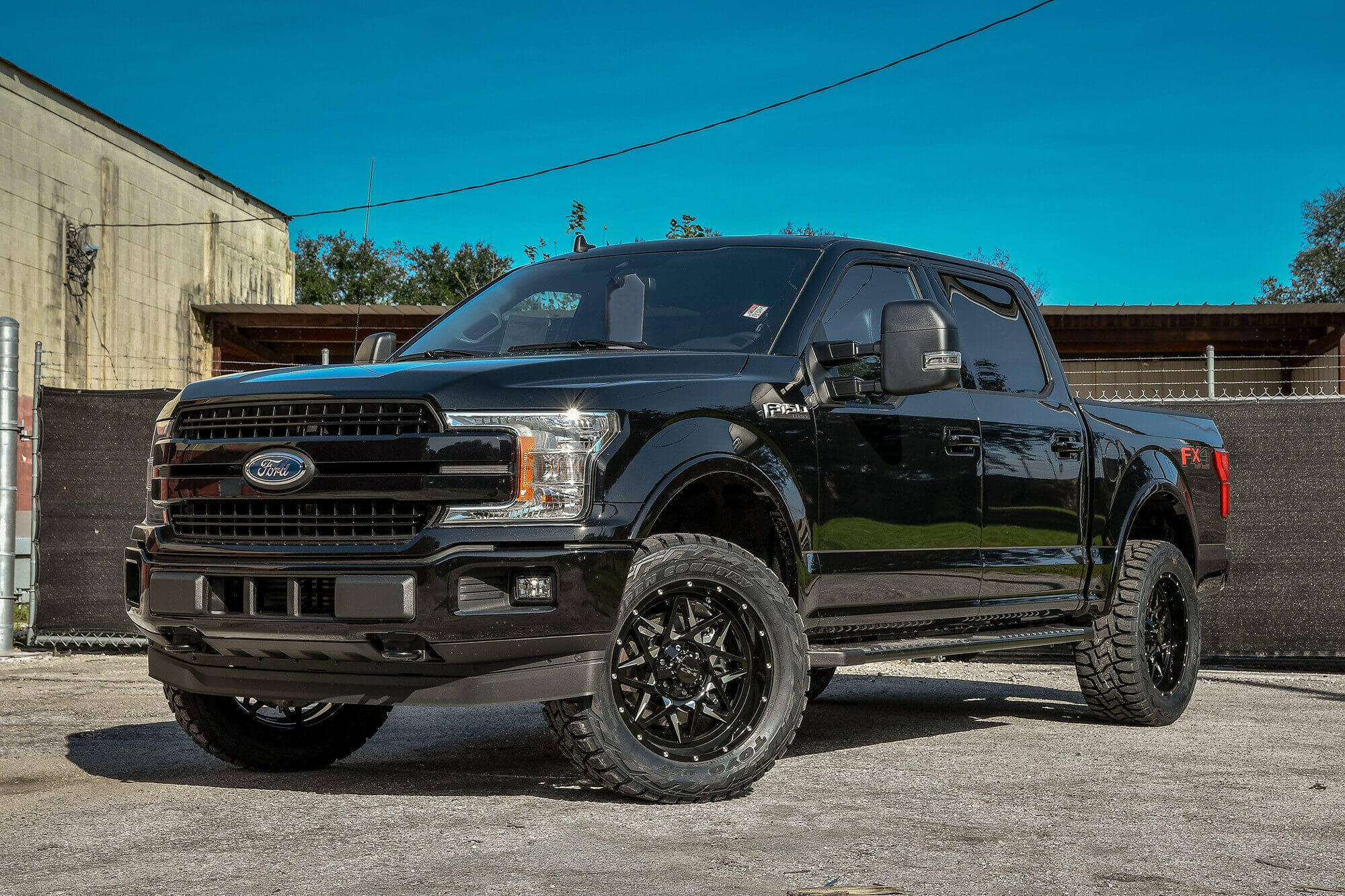 Nitto Ridge Grappler vs. Toyo Open Country RT SD Wheel