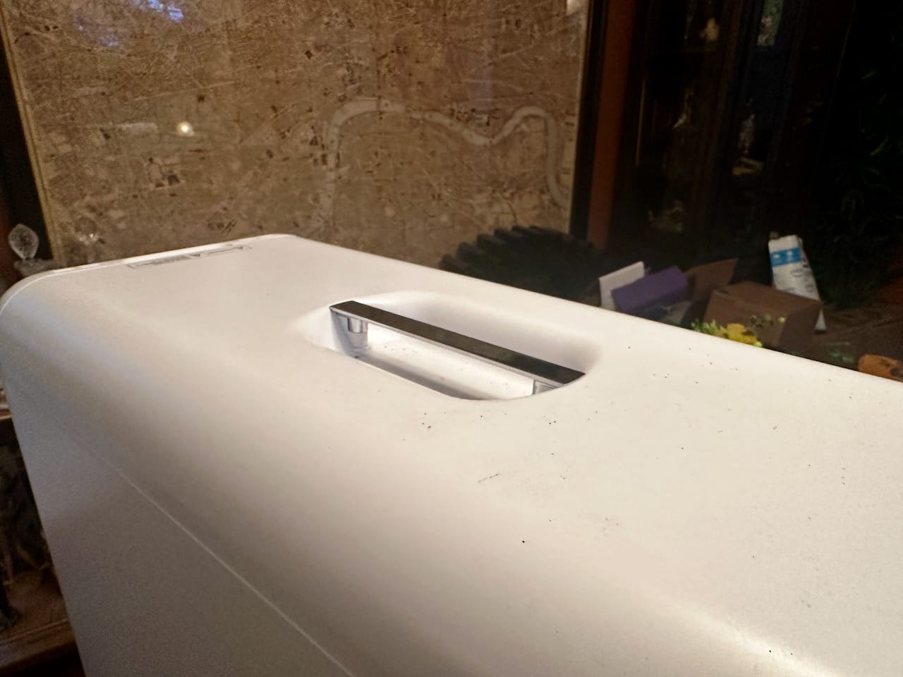 Capsule dishwasher