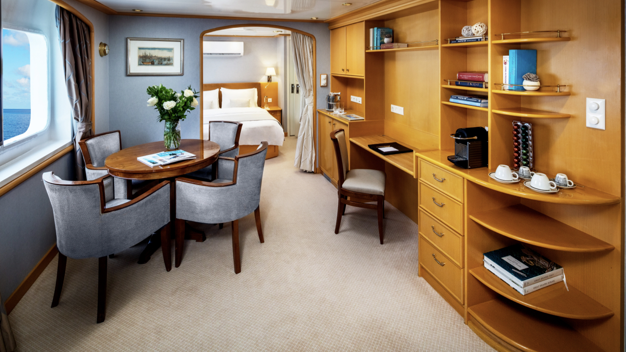 Staterooms & Suites SeaDream Yacht Club