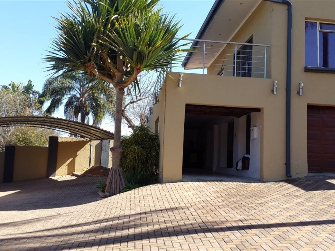 5 Bedroom House for Sale in Nelspruit (1370620) Huizemark Nelspruit