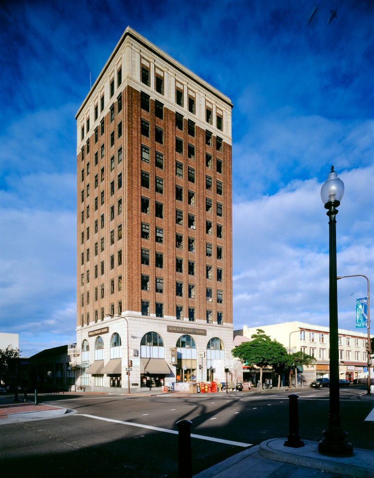 The Wells Fargo Building Seagate Properties