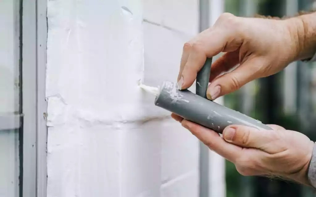 How to Smooth Out Dried Silicone Sealant Quick Fixes!