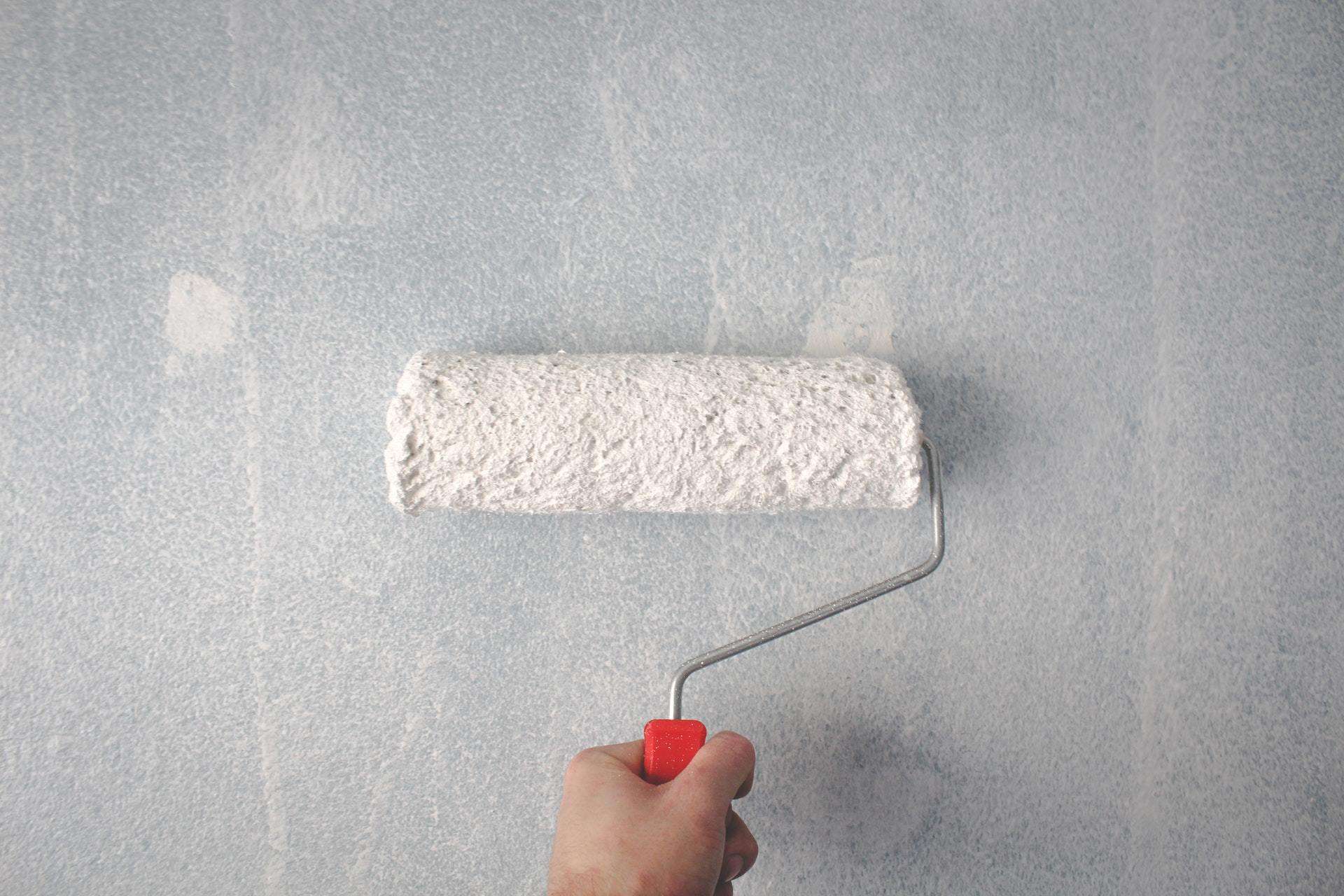 How to Apply Concrete Sealer with a Roller Seal With Ease