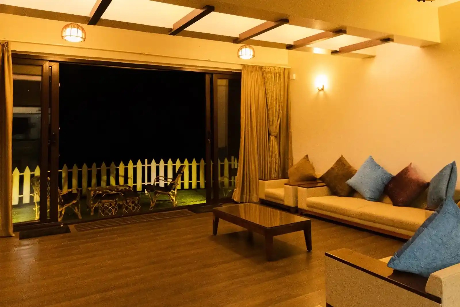 Sea Nest Beachfront Villa near Ganapati Pule, Ratnagiri, Maharashtra