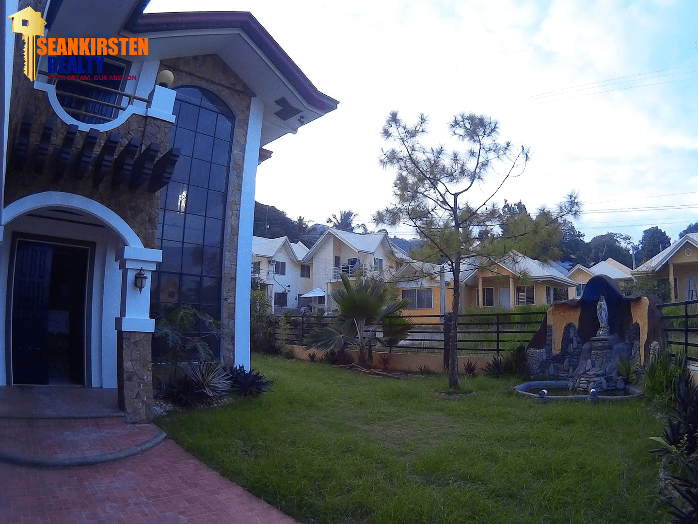 2 Storey Corner House in Xavierville Subdivision