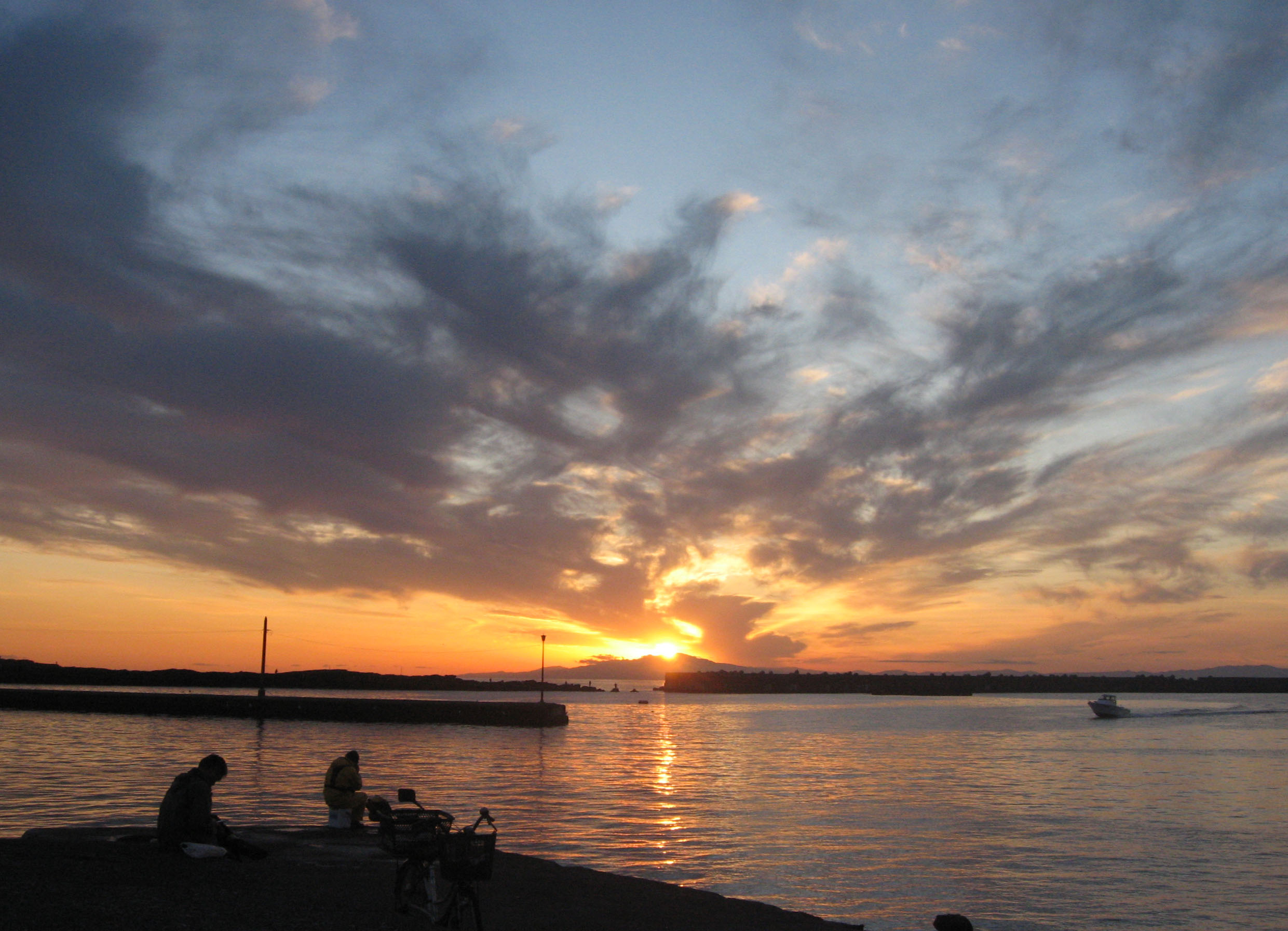 三崎漁港 釣りポイント、撮影スポット－うらり