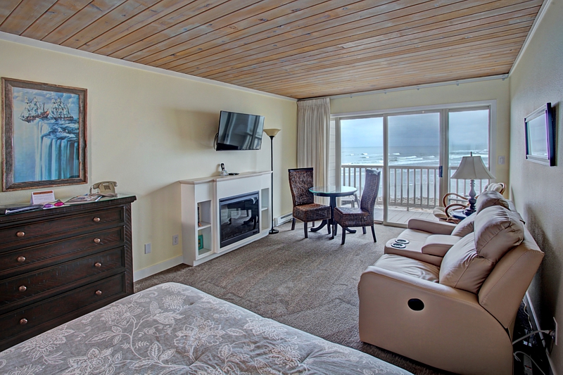 Oceanfront Condo in Seaside, OR Unit 46 Lanai at the Cove