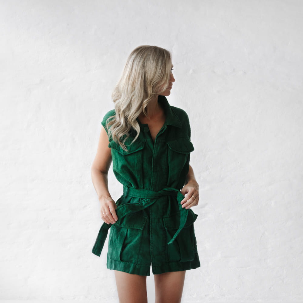 Linen waistcoat green