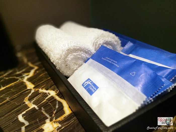 Travel Smart with Holiday Inn Express Manila Seats For Two