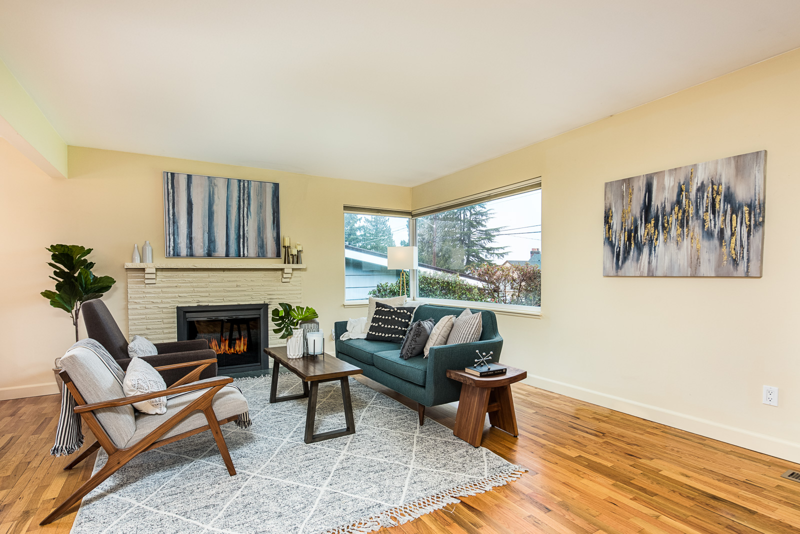 Lakeridge MidCentury SeattlebyDesign Condos & Lofts, Houseboats