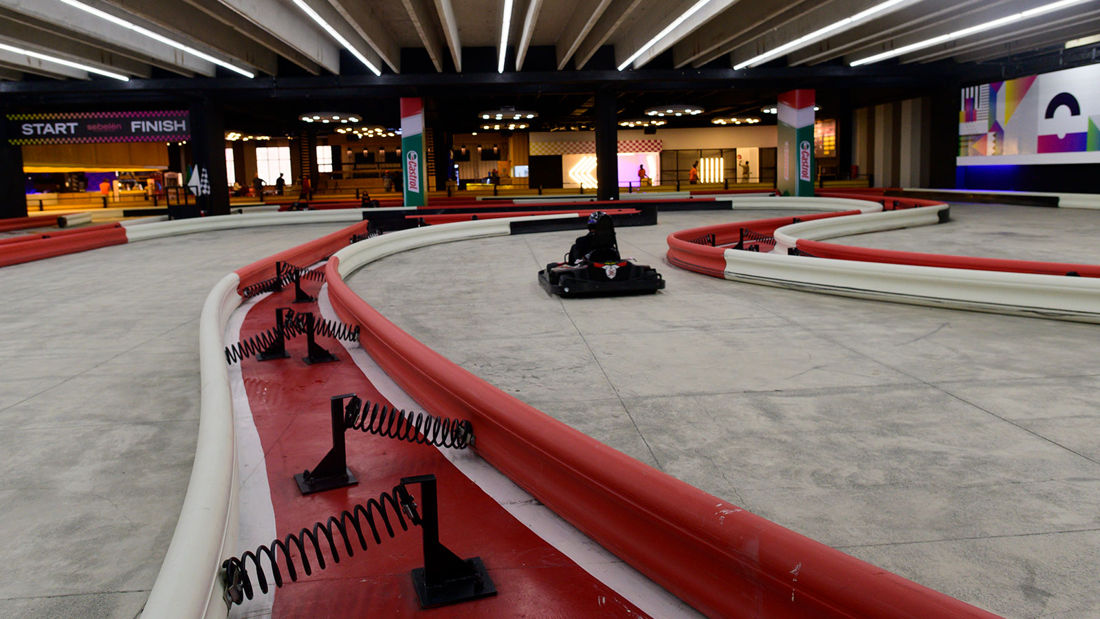 Indoor Karting Sebelén Bowling & Entertainment