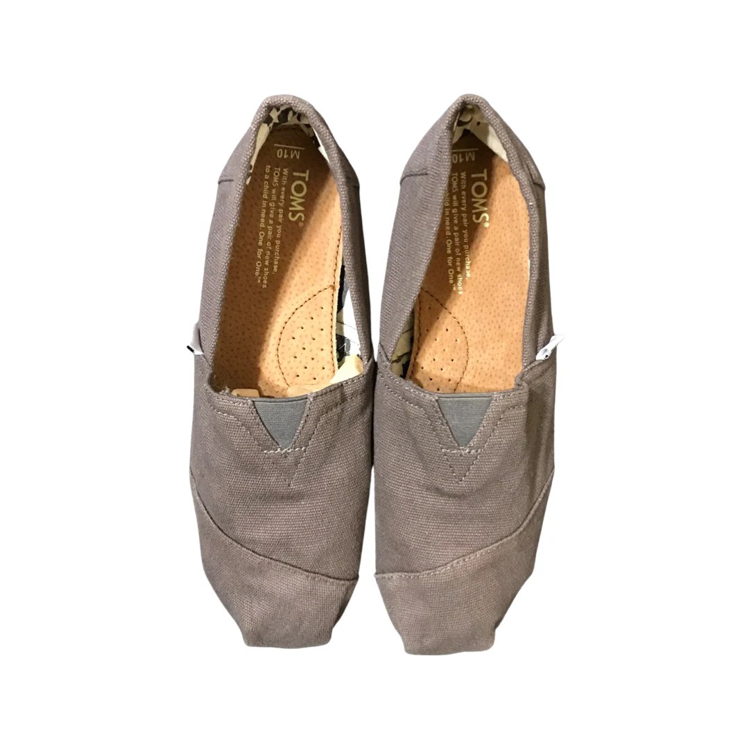 What Stores Carry Toms