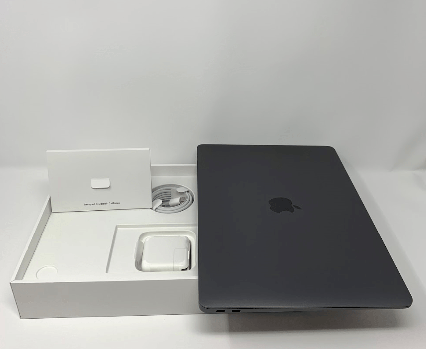 Apple 13.3" MacBook Air 128GB with Retina Display (2018, Space Gray