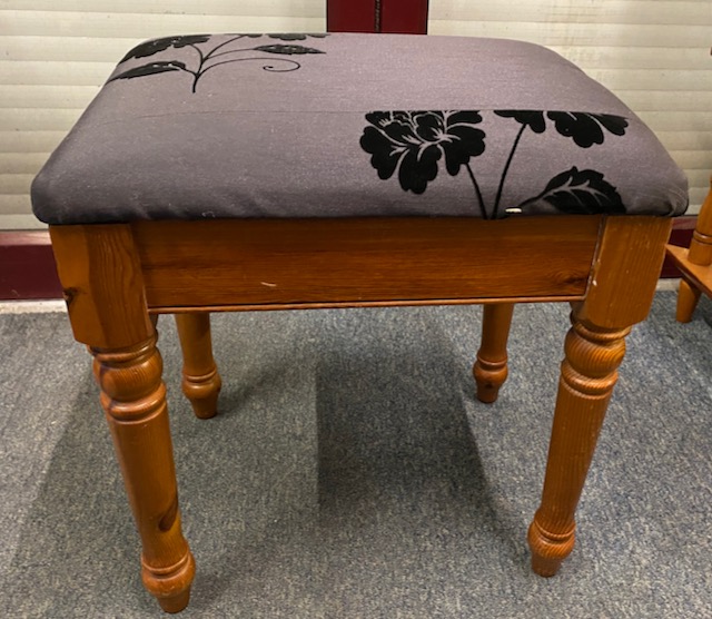 dressing table stool The 2nd Hand Shop