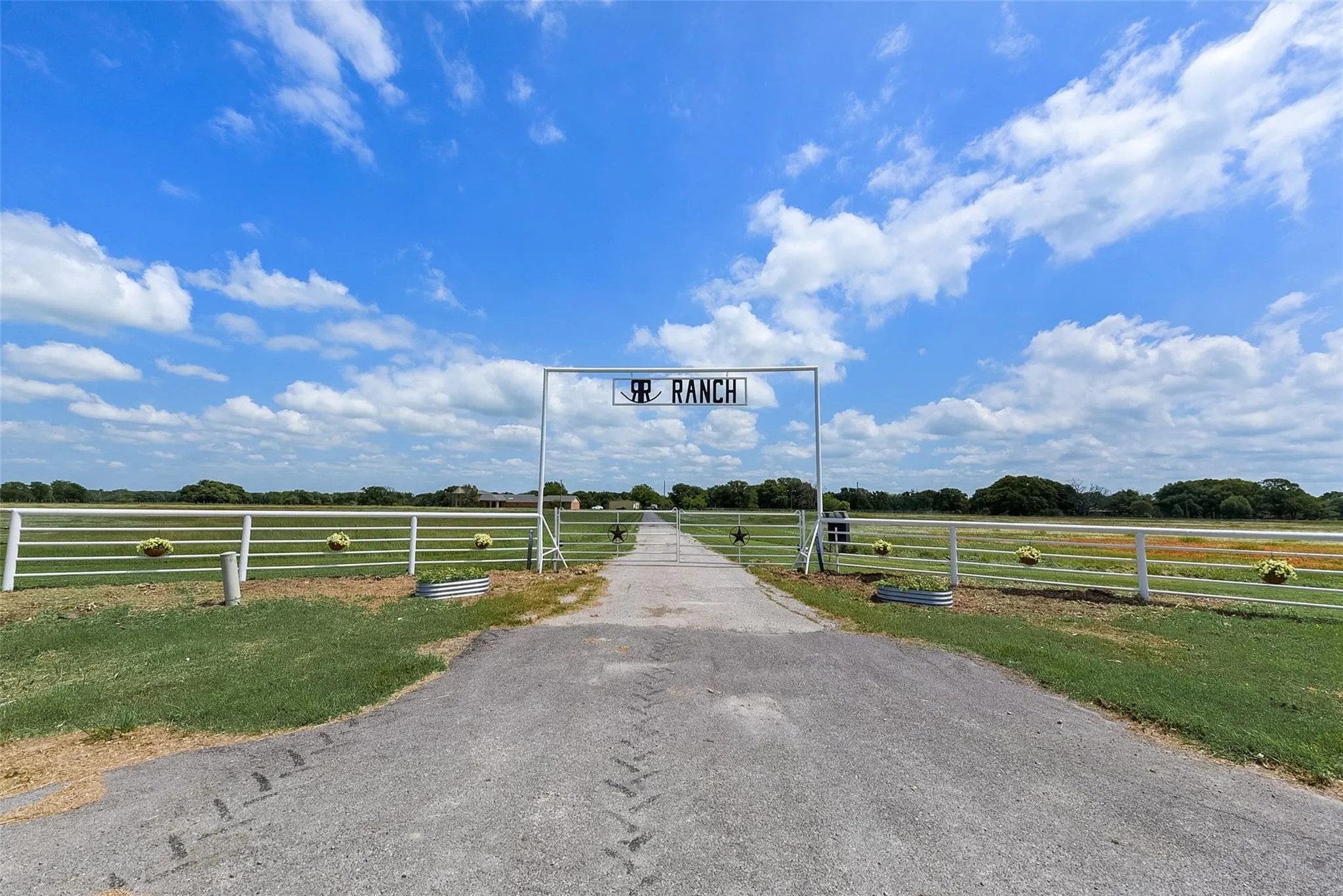 This Wills Point Luxury Ranch is a John DuttonWorthy Escape