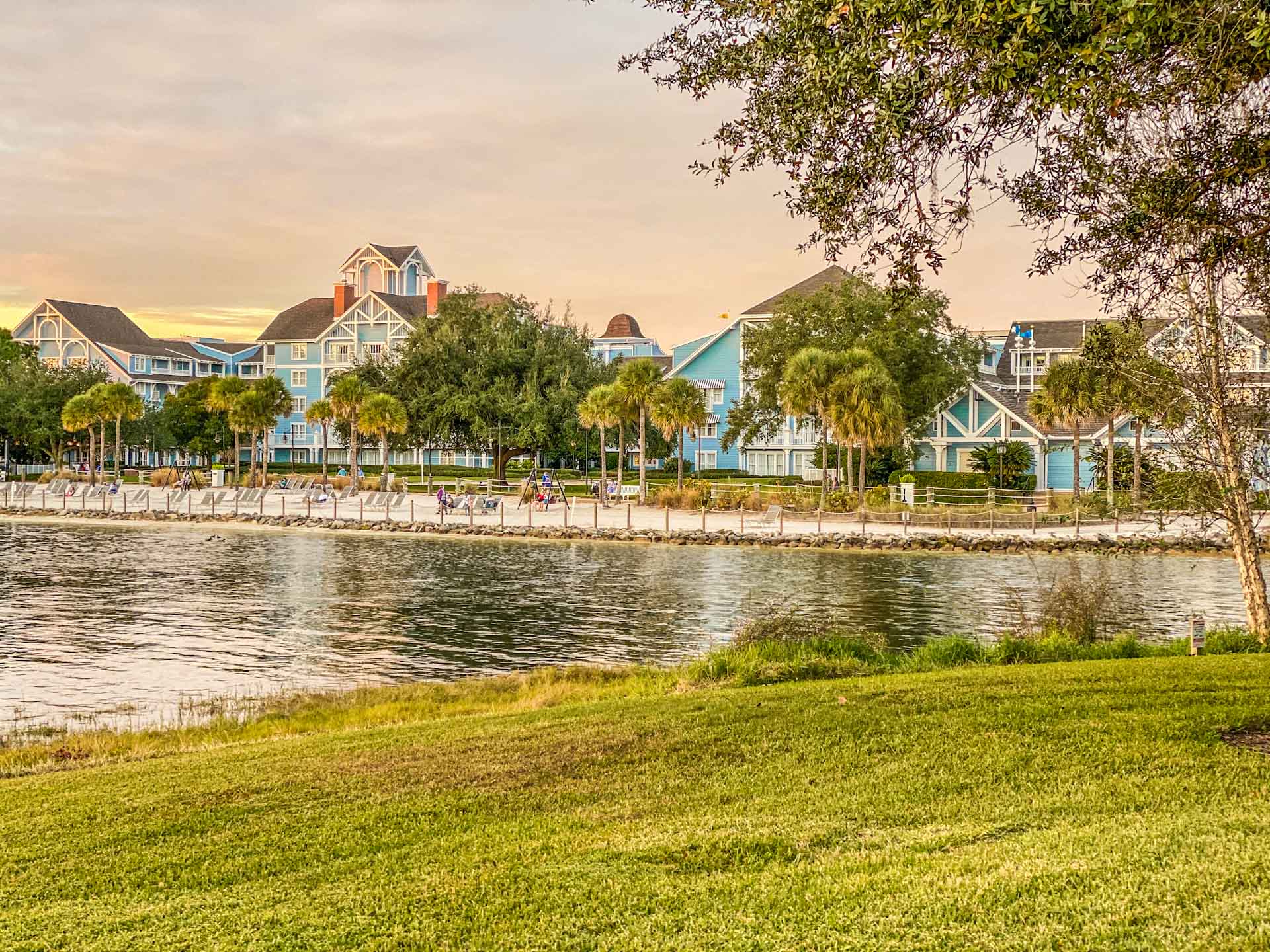 4 Reasons You Need a Walt Disney World Travel Agent and How to Find One Seconds to Go