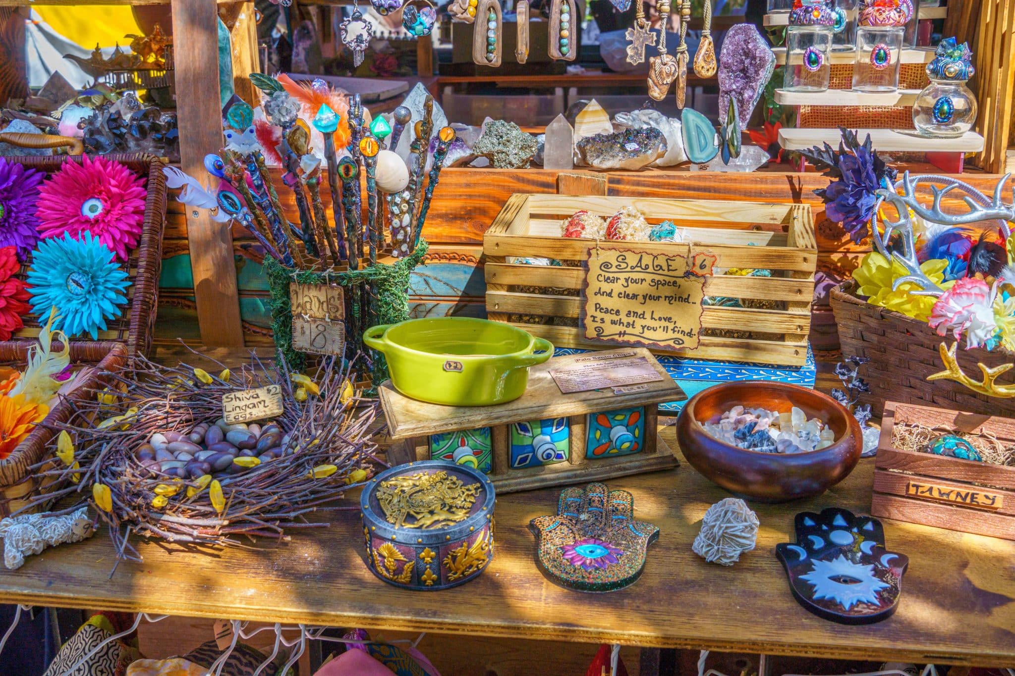 Check Out The Best Chicago Metaphysical Store For Some Magic