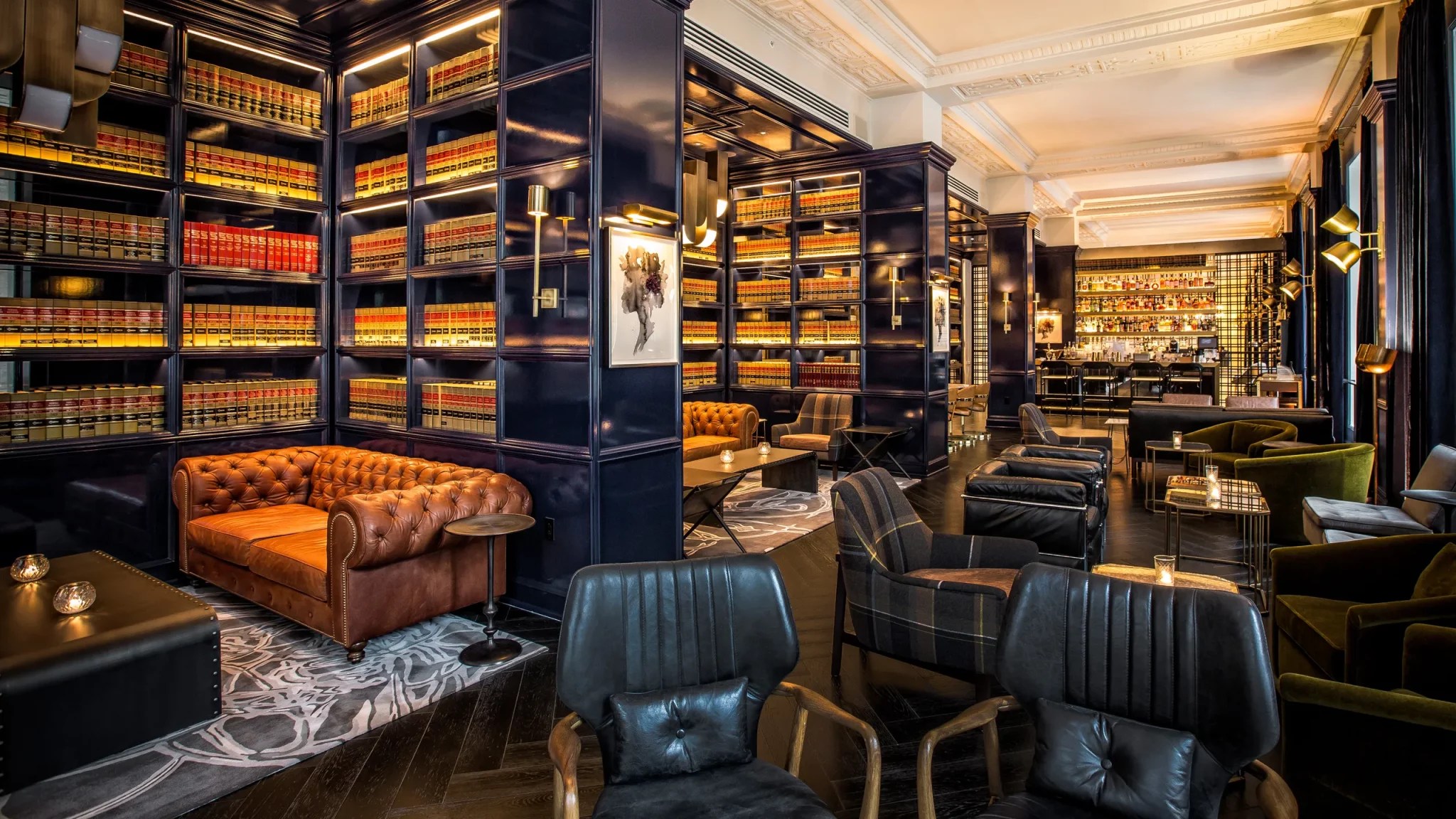 The Best Cocktail Bars In Chicago In 2023