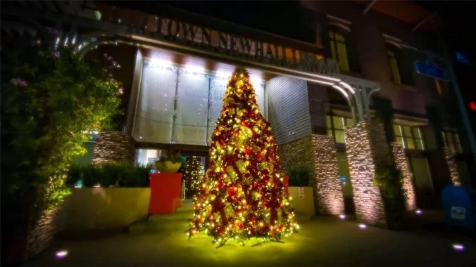 Newhall Christmas Tree Lighting 2022 Light Up Main Street Christmas Tree!!! | Meetup