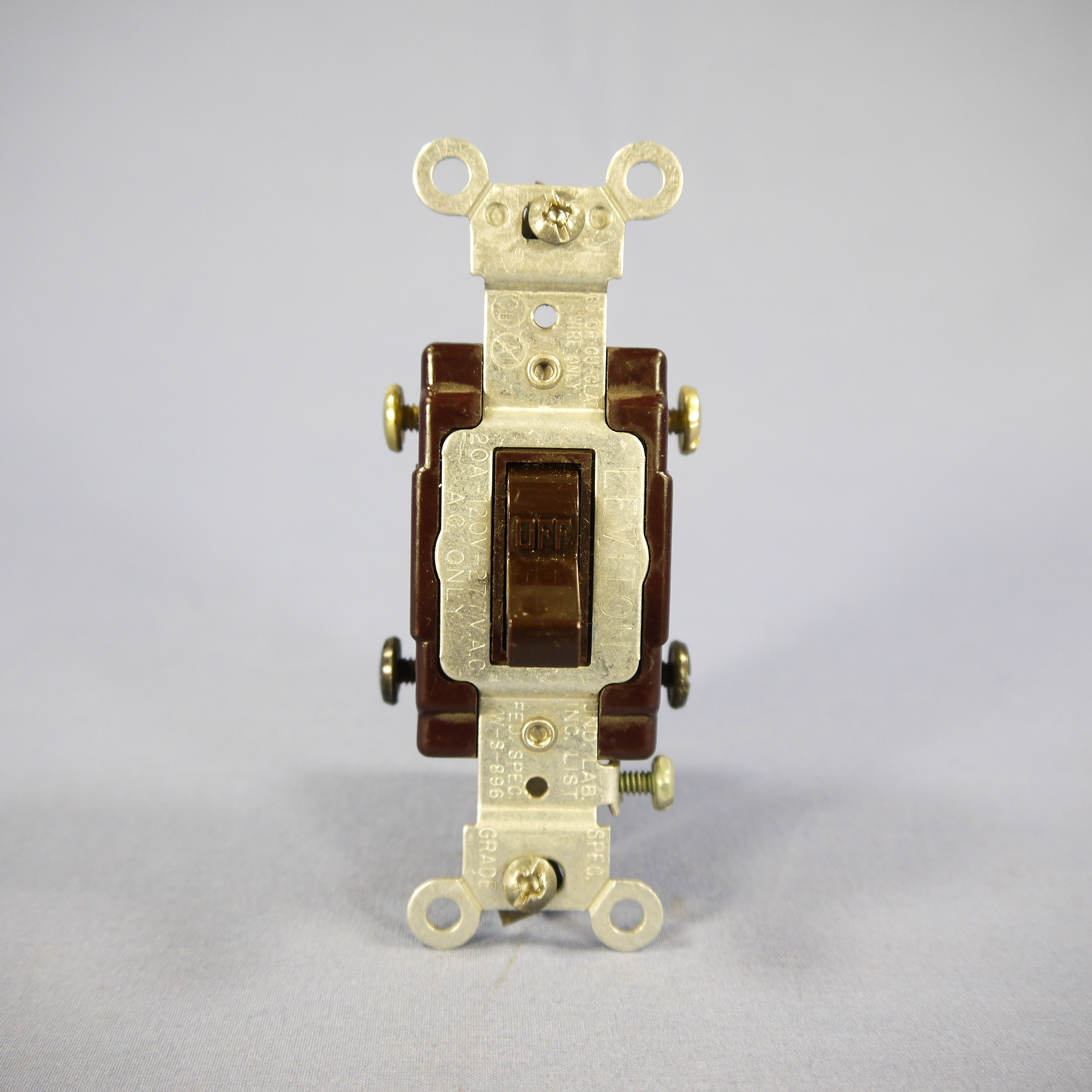 Leviton Brown COMMERCIAL DOUBLE POLE Toggle Wall Light Switch 20A Bulk