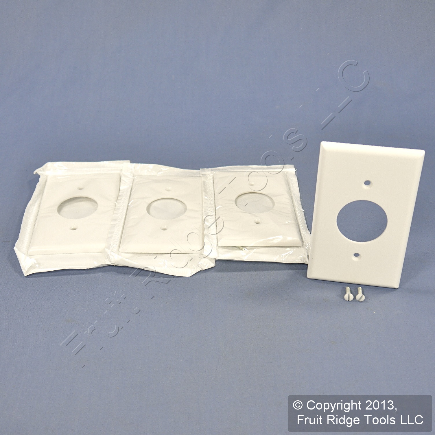 4 Leviton White 1.406" Receptacle Wall Plates Single Outlet Plastic
