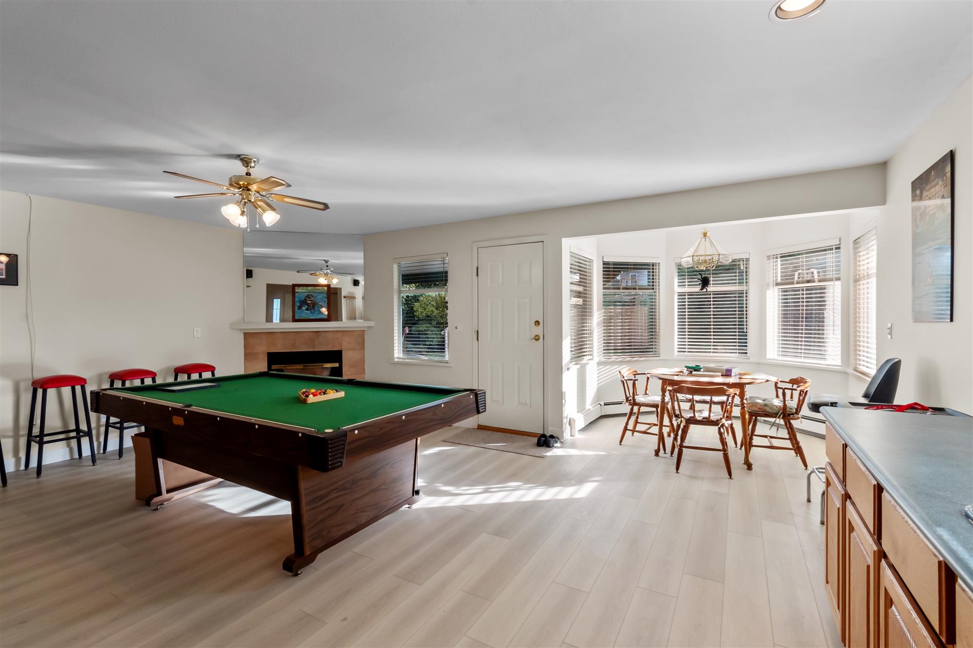 1990 SPERLING AVENUE, BURNABY, BC