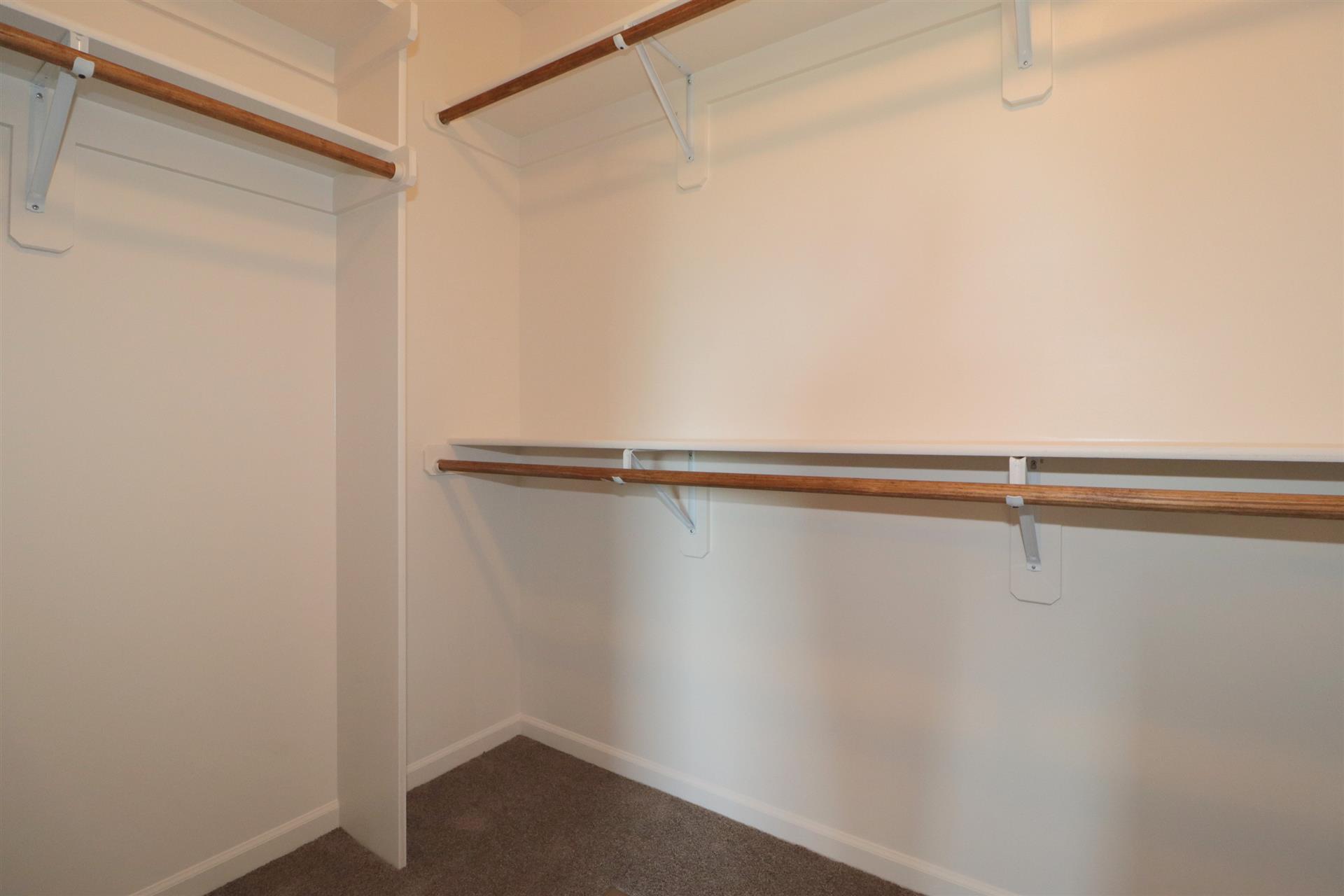 THE AUGUSTA, KANSAS CITY, MO