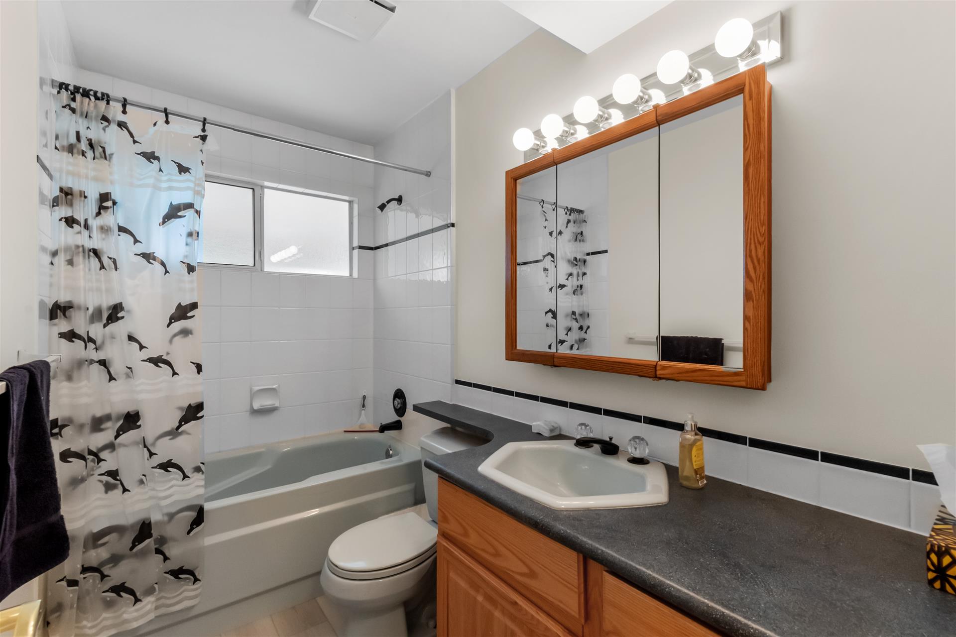 1990 SPERLING AVENUE, BURNABY, BC