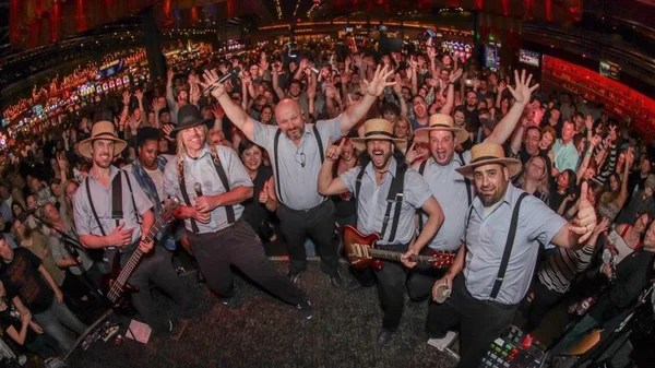 *Lets get Amish with The Amish OutLaws* Meetup